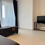 Salam 2 - Woman Pool - Experience Apartment