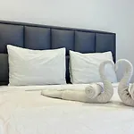 Salam 2 - Woman Pool - Experience Apartment *