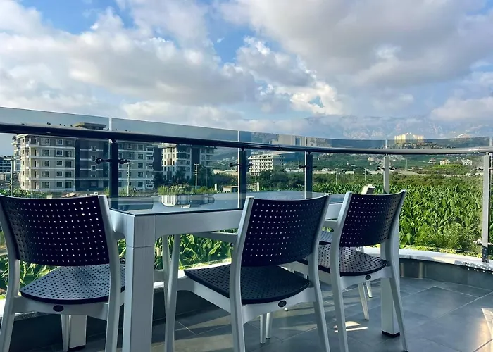 Apartment Salam 2 - Woman Pool - Experience