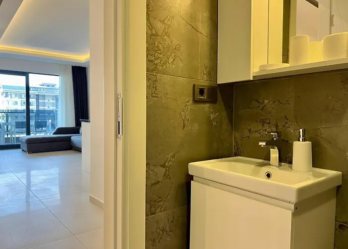 Apartment Salam 2 - Woman Pool - Experience