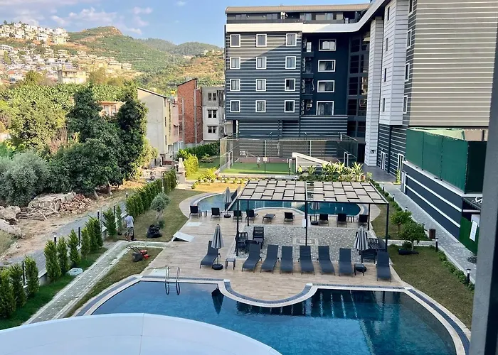 Salam 2 - Woman Pool - Experience Apartment
