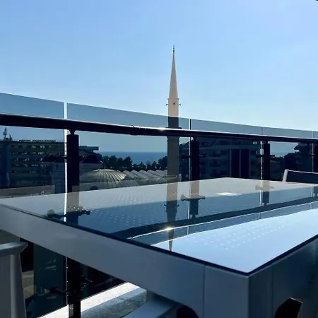 Apartment Salam 2 - Woman Pool - Experience