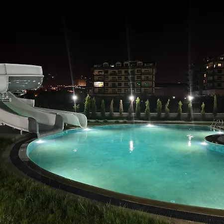 Salam 2 - Woman Pool - Experience