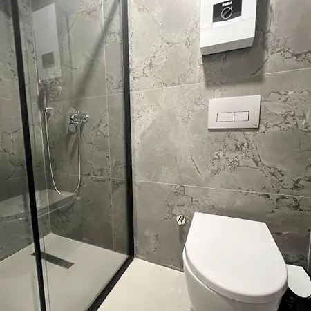 Apartmán Salam 2 - Woman Pool - Experience