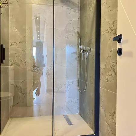 Salam 2 - Ladies-only Pool & Family Pools Apartment