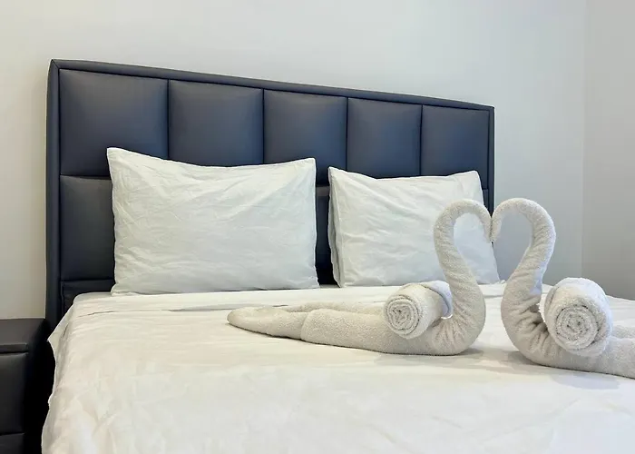Salam 2 - Woman Pool - Experience Apartment *